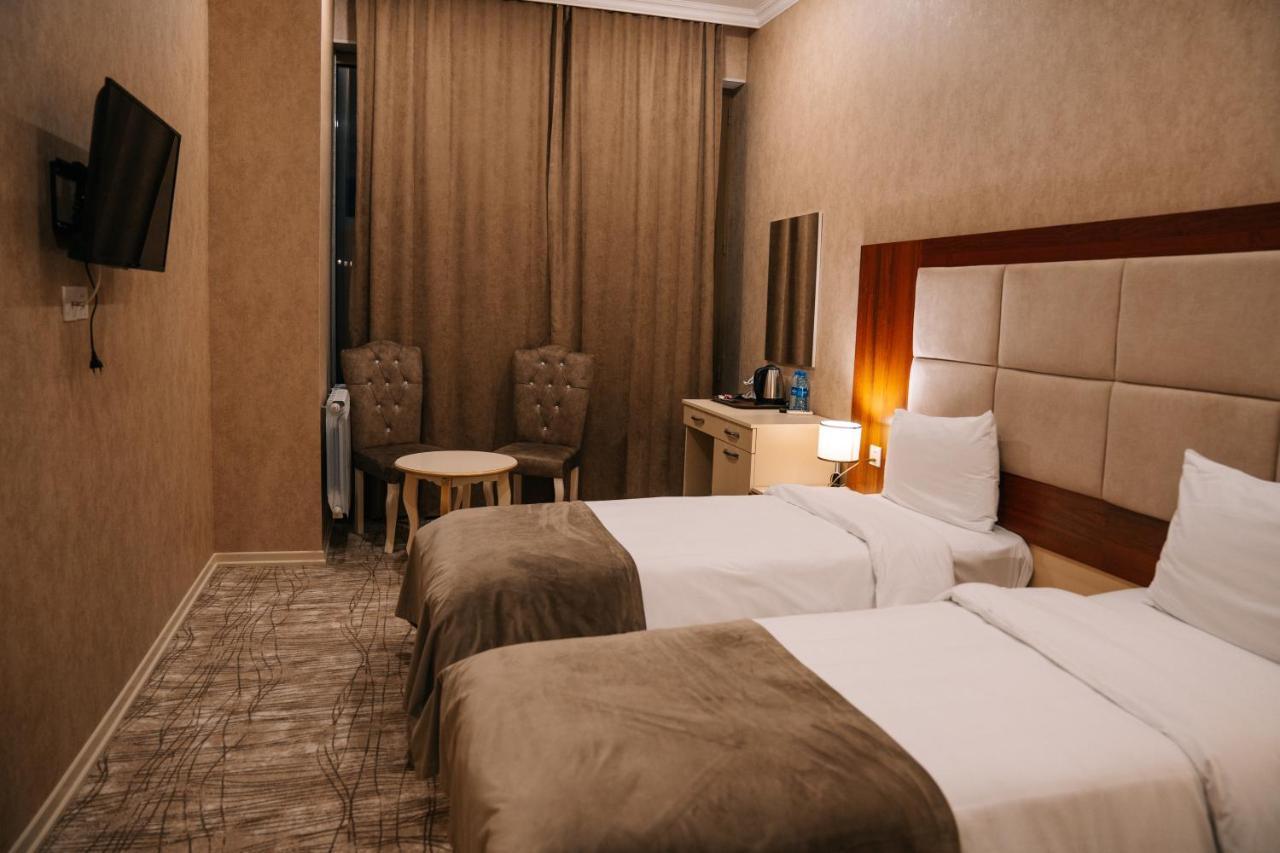 The Clocktower Hotel Baku Zewnętrze zdjęcie