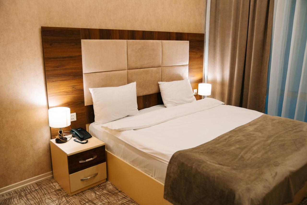 The Clocktower Hotel Baku Zewnętrze zdjęcie