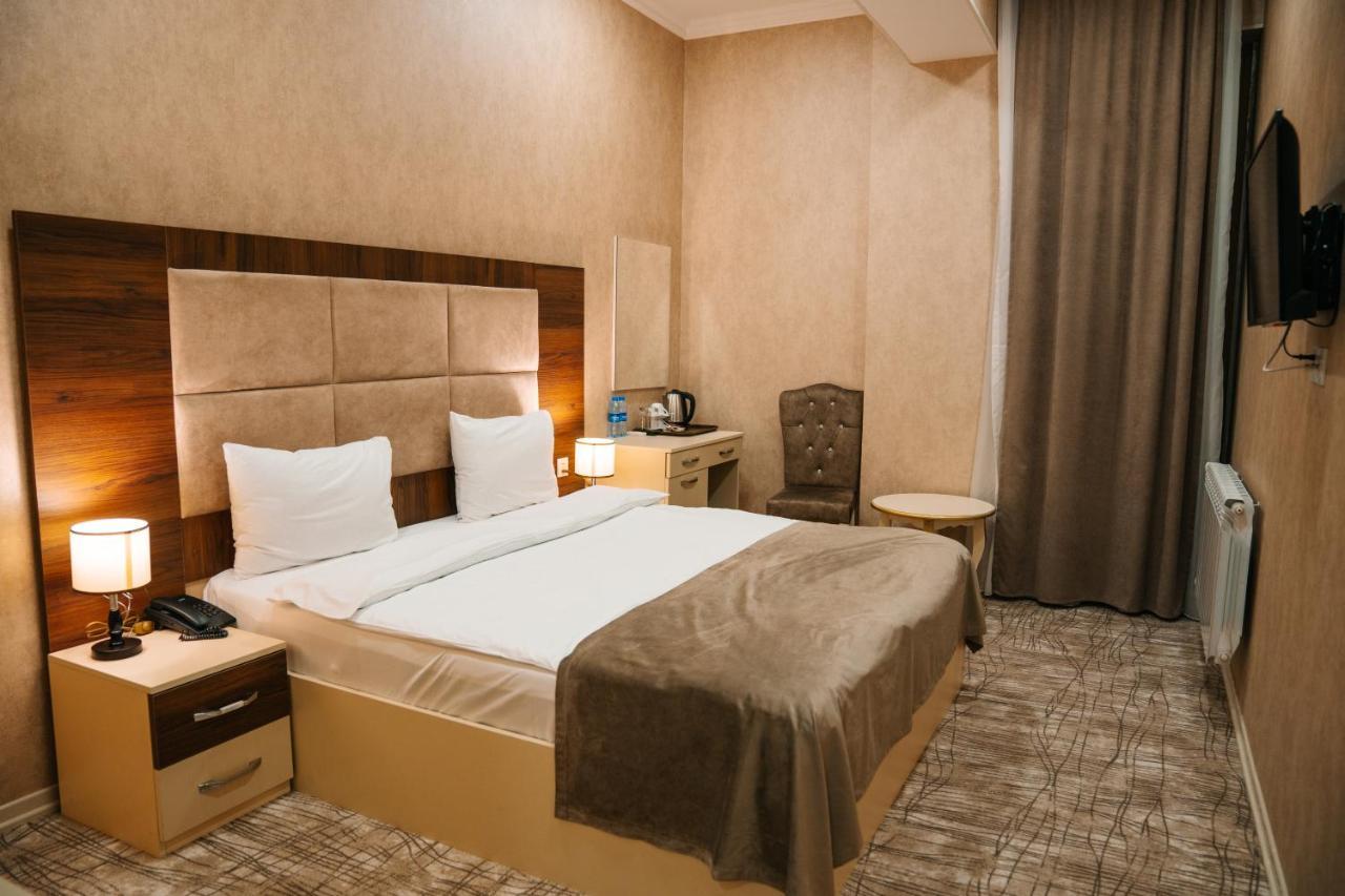 The Clocktower Hotel Baku Zewnętrze zdjęcie
