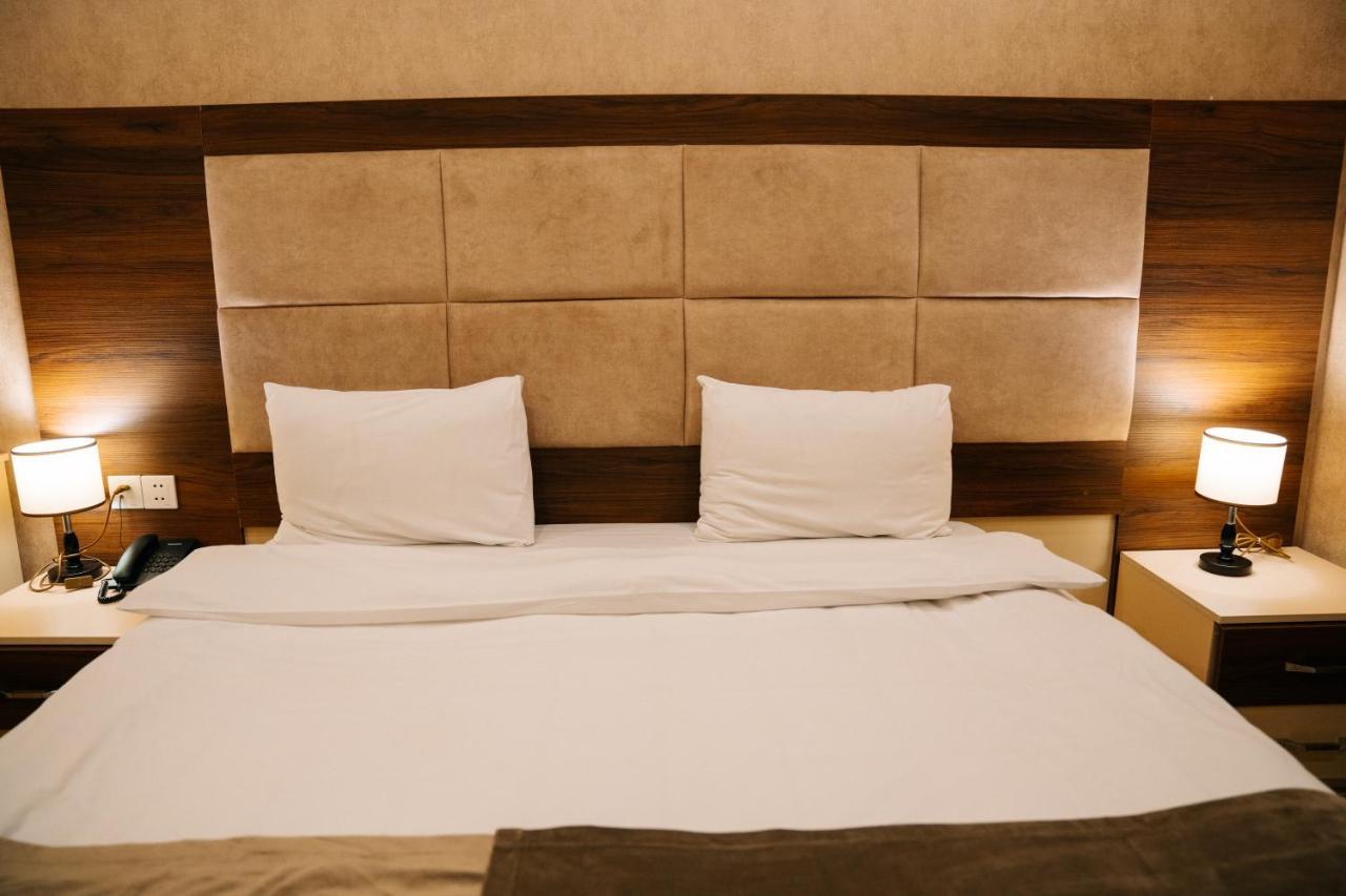 The Clocktower Hotel Baku Zewnętrze zdjęcie