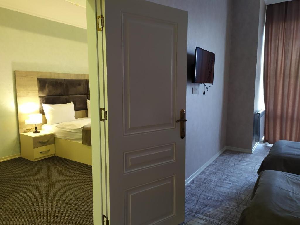 The Clocktower Hotel Baku Zewnętrze zdjęcie